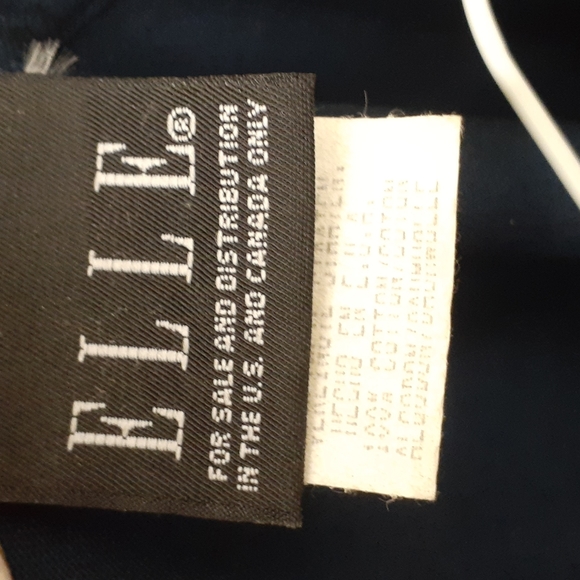 ELLE Navy Blue Graphic Tee size M - Picture 3 of 5